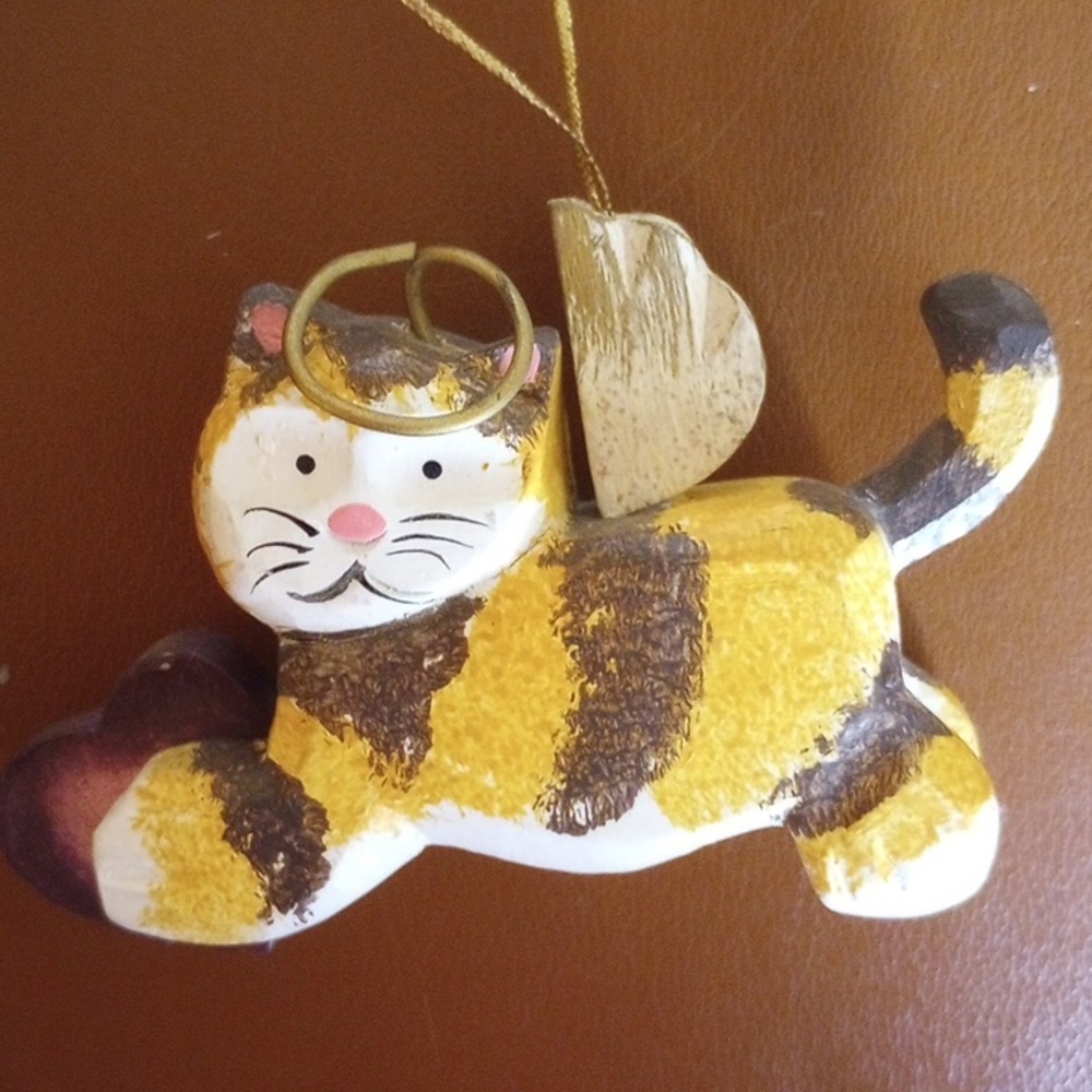 3 Wooden Cat Christmas Ornaments w/ Angel Wings & Halo - Picture 3 of 7